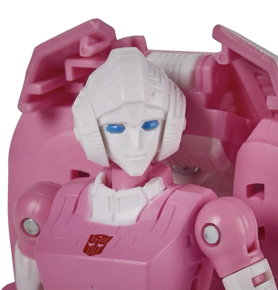 Transformers: Hasbro 2020 Kingdom (War For Cybertron) Deluxe Class ARCEE 8+ New